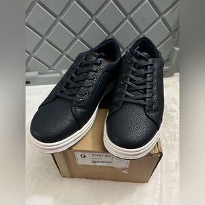 Shoes Men’s Vance Robby Sneaker Size 9 WD Color Navy Blue